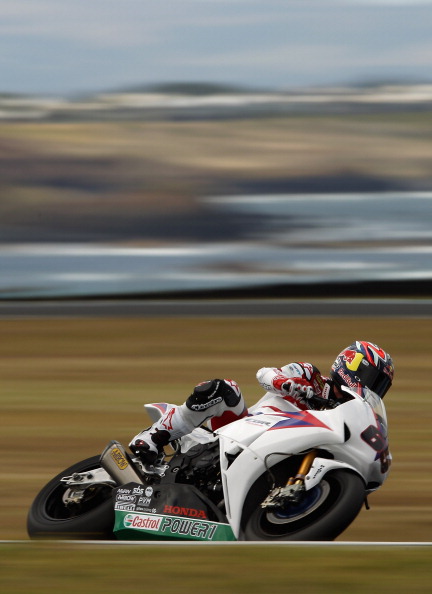 Superbike-2012  FIM.  На треке Филип-Айленда  лидирует британец Джонатан Реа. Фоторепортаж с трека