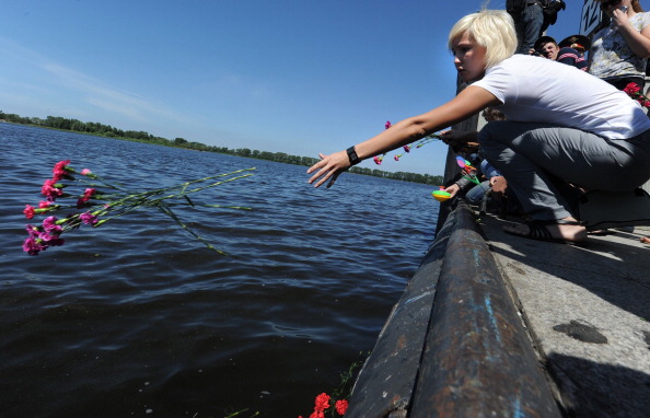 В день национального траура Россия скорбит по погибшим на затонувшем теплоходе «Булгария»