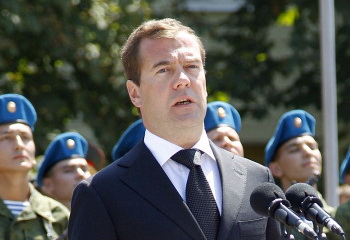 Медведев ввел санкции против Ливии в соответствии с резолюцией Совета Безопасности ООН