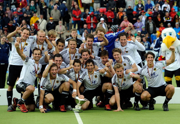 Мужская сборная  Германии по хоккею на траве выиграла финал у  команды Нидерландов. Фоторепортаж  с  матча