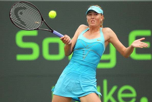 Мария Шарапова вышла в четвертьфинал турнира Sony Ericsson Open. Фото:  Mike Ehrmann/Getty Images
