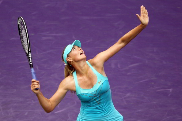 Мария Шарапова вышла в четвертьфинал турнира Sony Ericsson Open. Фото:  Mike Ehrmann/Getty Images