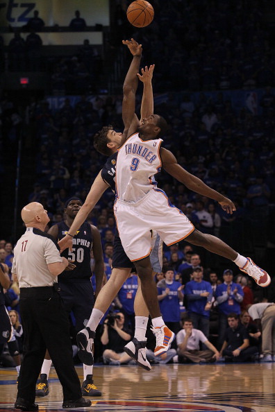 НБА: Следующей жертвой «Мемфис Гриззлиз» стала «Оклахома-Сити Тандер»