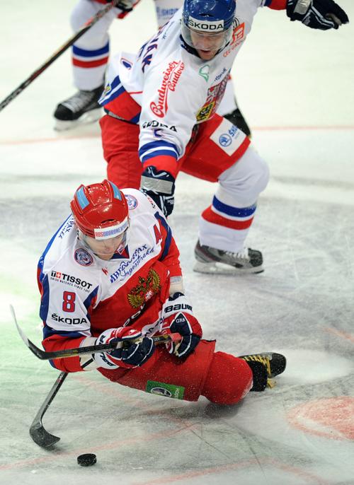 Российские хоккеисты выиграли у чехов в матче Кубка Первого канала