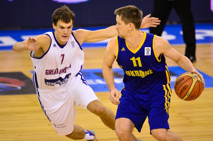 Сборная Украины по баскетболу впервые в своей истории прошла первый раунд чемпионата Европы. Фото: Jure Makovec/AFP/Getty Images