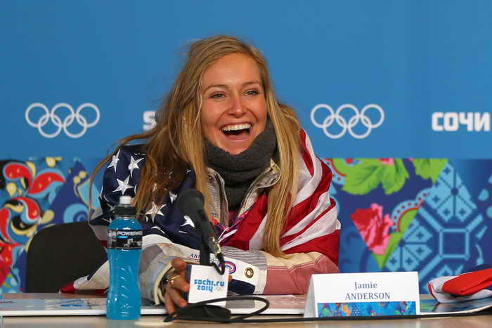 «Золото» в соревнованиях по слоупстайлу завоевала американская сноубордистка Джейми Андерсон