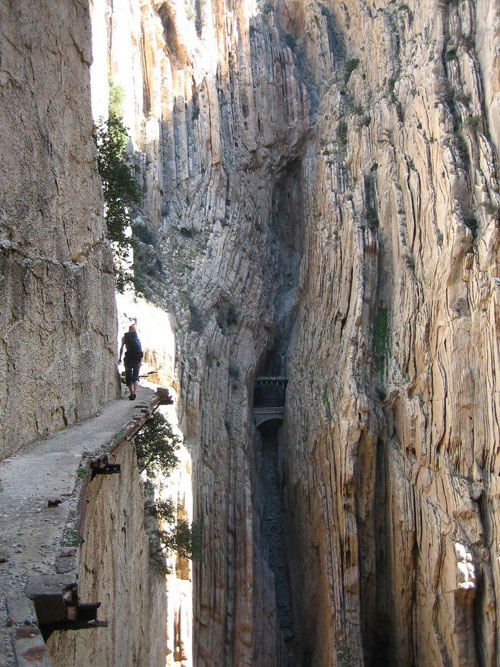 Одна из самых опасных горных троп в мире расположена в Андалусии. Фото: mainfun.ru