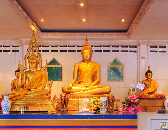 Статуя Будды из чистого золота в Храме Золотого Будды. Фото: tlchua99/flickr.com