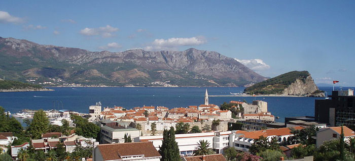 Будва — город в Черногории, расположенный в центральной части адриатического побережья страны. Фото: Bratislav TABAs/commons.wikimedia.org