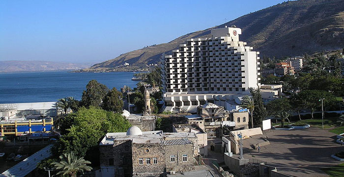 Тверия — город на западном берегу Тивериадского озера в Галилее, на северо-востоке Израиля. фото: Deror AVI/commons.wikimedia.org