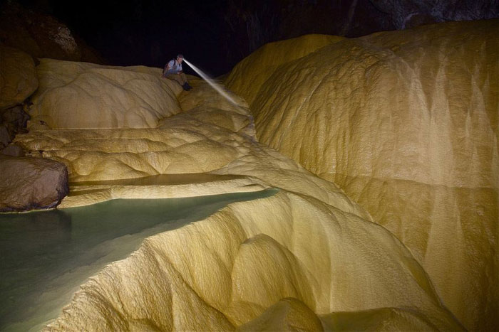 Удивительные пещеры Таиланда. Фото: animalworld.com.ua