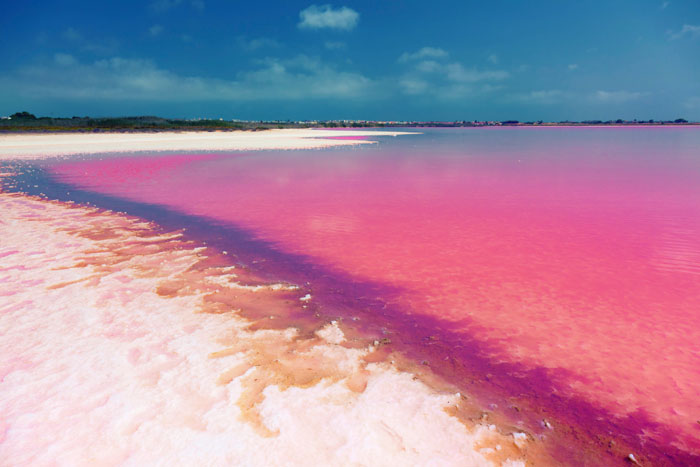 Соляное озеро Торревьеха в Испании — аналог Мёртвого моря по показателям соли и грязям