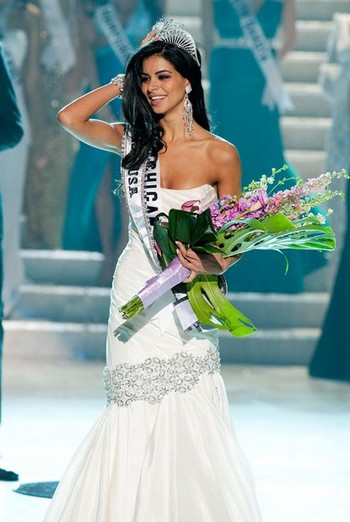 Арабка стала "Мисс США-2010"