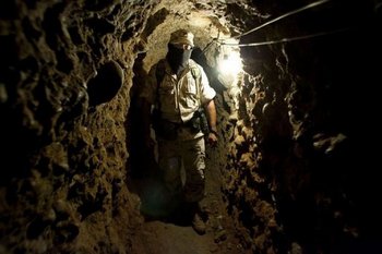 Контрабандный туннель обнаружен на границе между Мексикой и США
