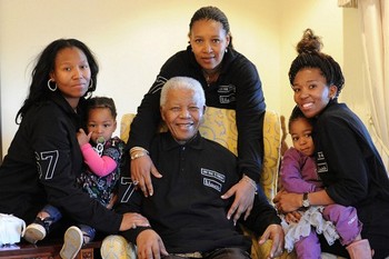 Международный день Нельсона Манделы. Бывшему президенту ЮАР  исполнилось 93