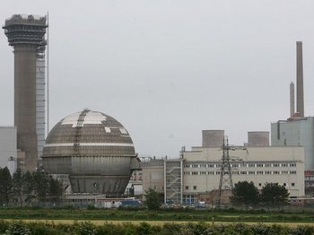 АЭС Sellafield в Англии. Фото с vaterland.li