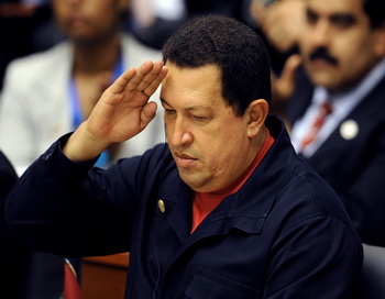 Оппозиционные парламентарии утверждают, что президент использует удобный момент для того, чтобы укрепить свою власть. Фото: YURI CORTEZ/AFP/Getty Images