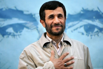 Покушение на иранского президента, совершеное в городе Хамадан, опровергнуто самим Ахмадинежадом