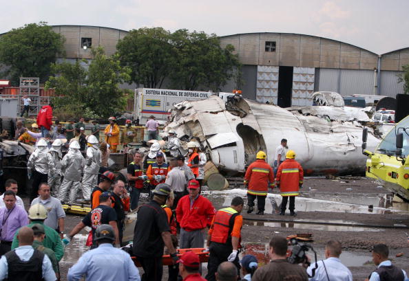 Разбился самолет в Венесуэле, 23 человека выжили, подтверждена гибель 13 человек, судьба 15-и неизвестна