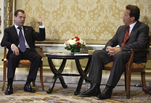 Дмитрий Медведев встретился в США со Шварценеггером. Фоторепортаж