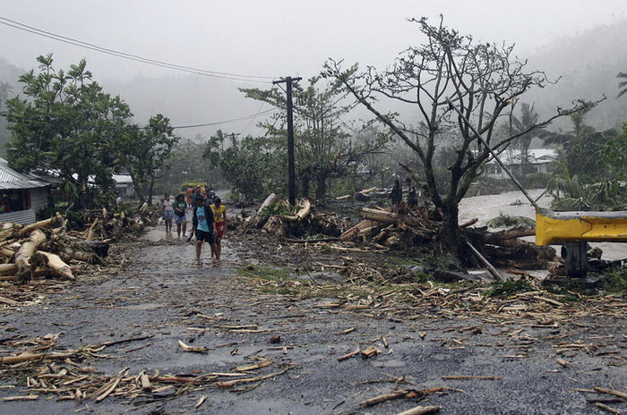 Ураган Evan нанёс большой ущерб островному государству Самоа