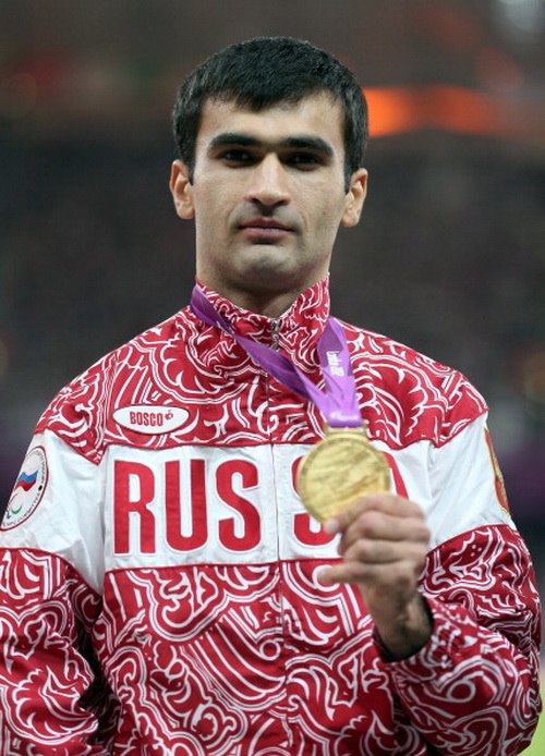 Гоча Хугаев стал Параолимпийским чемпионом по прыжкам в длину. Фото:  Julian Finney/Getty Images