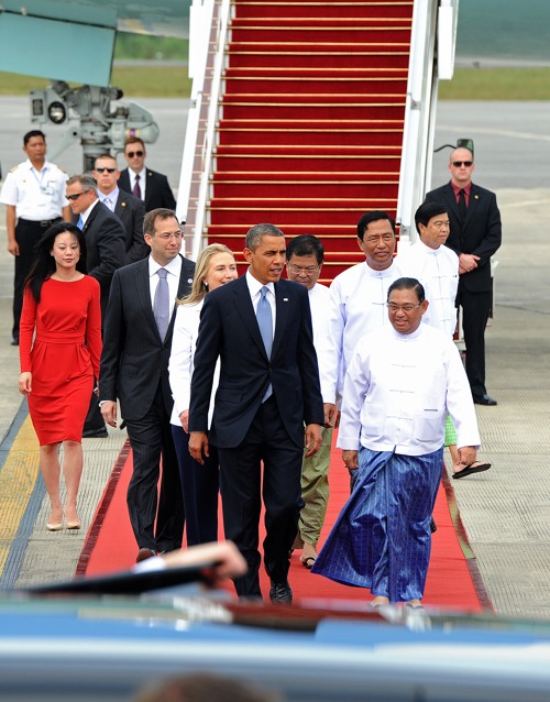 В Мьянму впервые в истории прибыл президент США