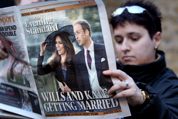 Принц Уильям женится на Кейт Миддлтон в 2011 году