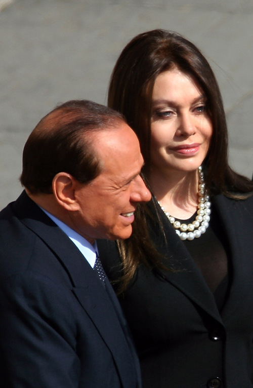 Сильвио Берлускони будет платить бывшей жене 36 миллионов евро в год