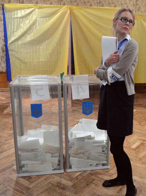 Выборы на Украине: низкая явка и запрет на «Майдан»