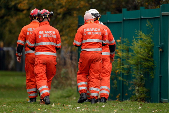 Взрыв газа разрушил три дома в Манчестере, в Англии, из-под руин извлекли семь человек