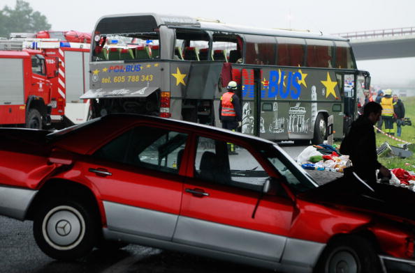Разбился автобус с польскими туристами в Германии, погибли 12 человек, 31 пострадали