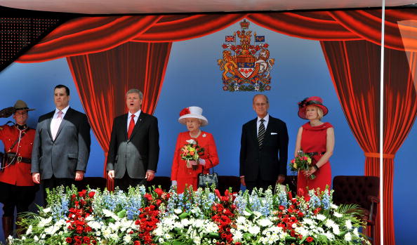 Визит королевы Великобритании Елизаветы II в Канаду. Фоторепортаж