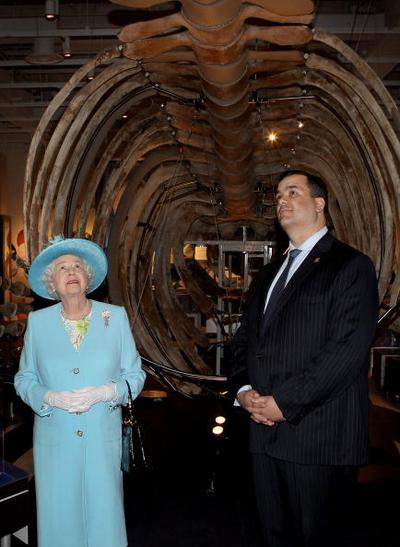 Королева Великобритании Елизавета II  - самая опытная глава государства. Фоторепортаж