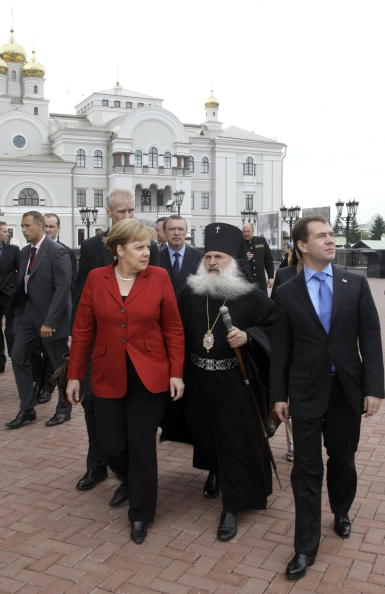 Медведев и Меркель встретились  в Екатеринбурге. Фоторепортаж