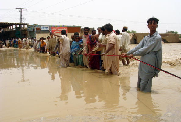 Наводнения в Пакистане стали причиной многочисленных жертв. Фоторепортаж