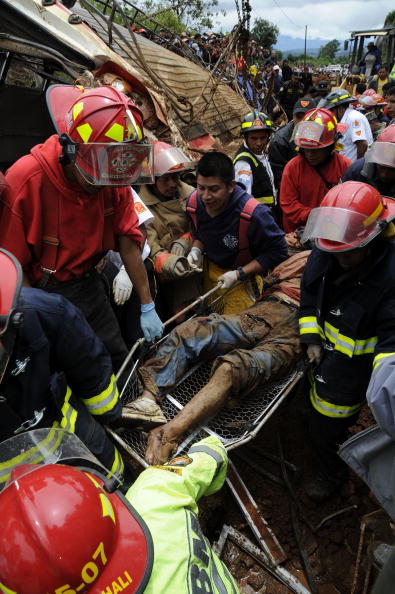 Селевые потоки и оползни в Гватемале унесли жизни 45 человек, 15 - пропали без вести
