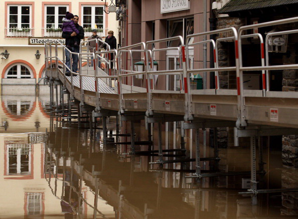 Наводнение в Германии: есть первая жертва, тысячи человек вынуждены эвакуироваться