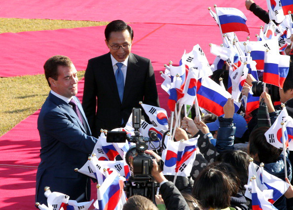 Дмитрий Медведев прибыл в Республику Корея с официальным визитом