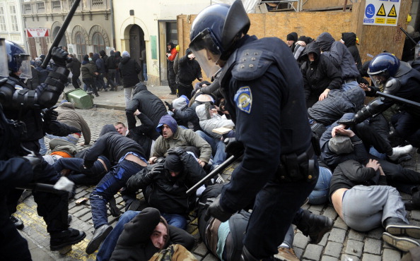 Ядранке Косору общественность предъявила претензии. Фоторепортаж. Фото: HRVOJE POLAN/AFP/Getty Images