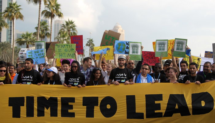 Демонстранты в Дохе: нужно прилагать больше усилий по противодействию изменению климата