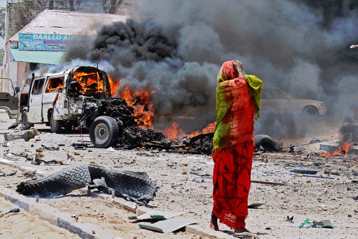 Мощный взрыв прогремел в столице Сомали, есть погибшие. Фото: Mohamed Abdiwahab/AFP/Getty Images
