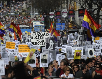 Массовые акции в поддержку судьи Бальтасара Гарсона прошли в Испании