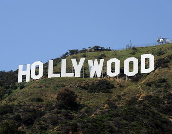 Лос-Анджелес сохранил надпись HOLLYWOOD
