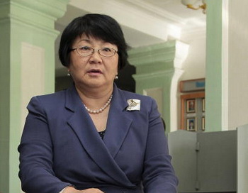 Роза Отунбаева стала президентом Киргизии