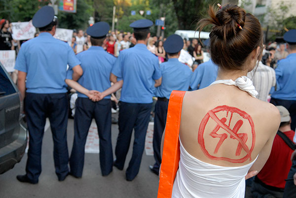 Смерть студента в киевской милиции Украины вызвала массовый протест. Фоторепортаж