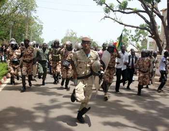 В межплеменном конфликте в Мали погибли 30 человек