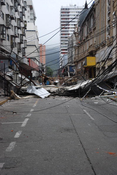 Землятрясение в Чили стало одним из самых мощных в истории. Фото: FELIPE GAMBOA/AFP/Getty Images