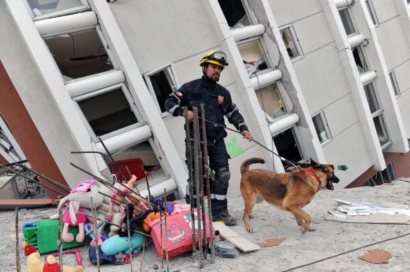 Землятрясение в Чили стало одним из самых мощных в истории. Фото: FELIPE GAMBOA/AFP/Getty Images