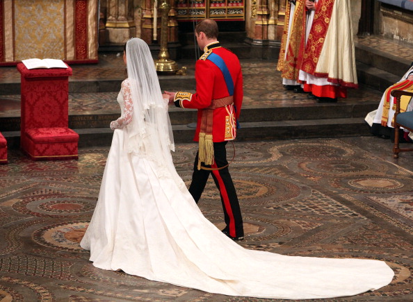 Принц Уильям и Кейт Миддлтон стали мужем и женой. Фото:WPA POOL /Dominic Lipinski/ Getty Images 